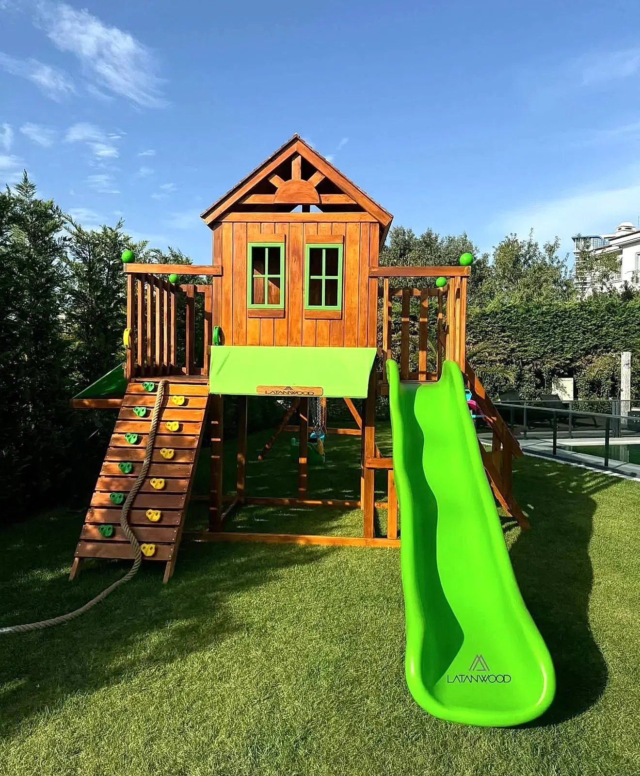 Ahşap Oyun Evi ve Kulübesi