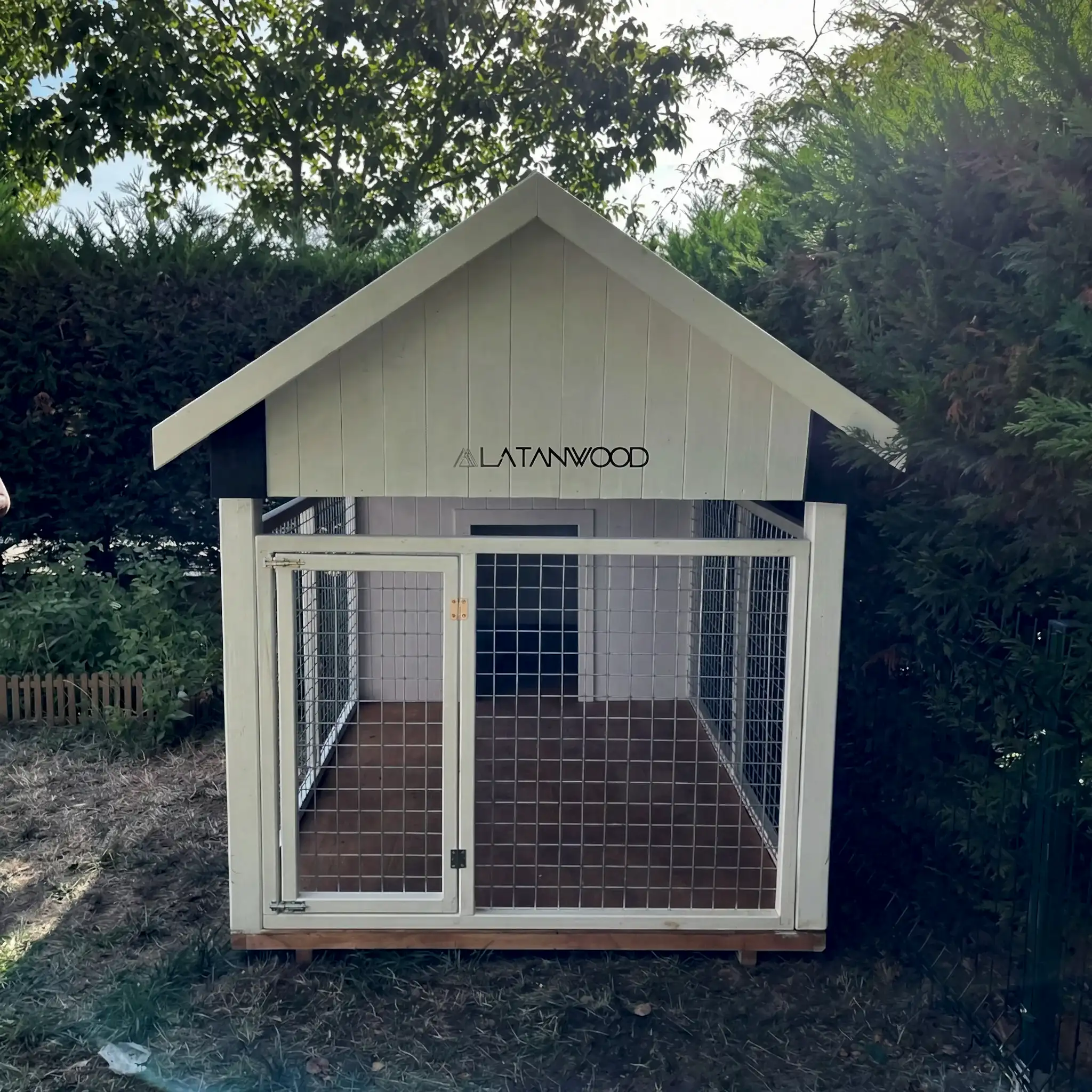 Lively Ahşap Köpek Kulübesi