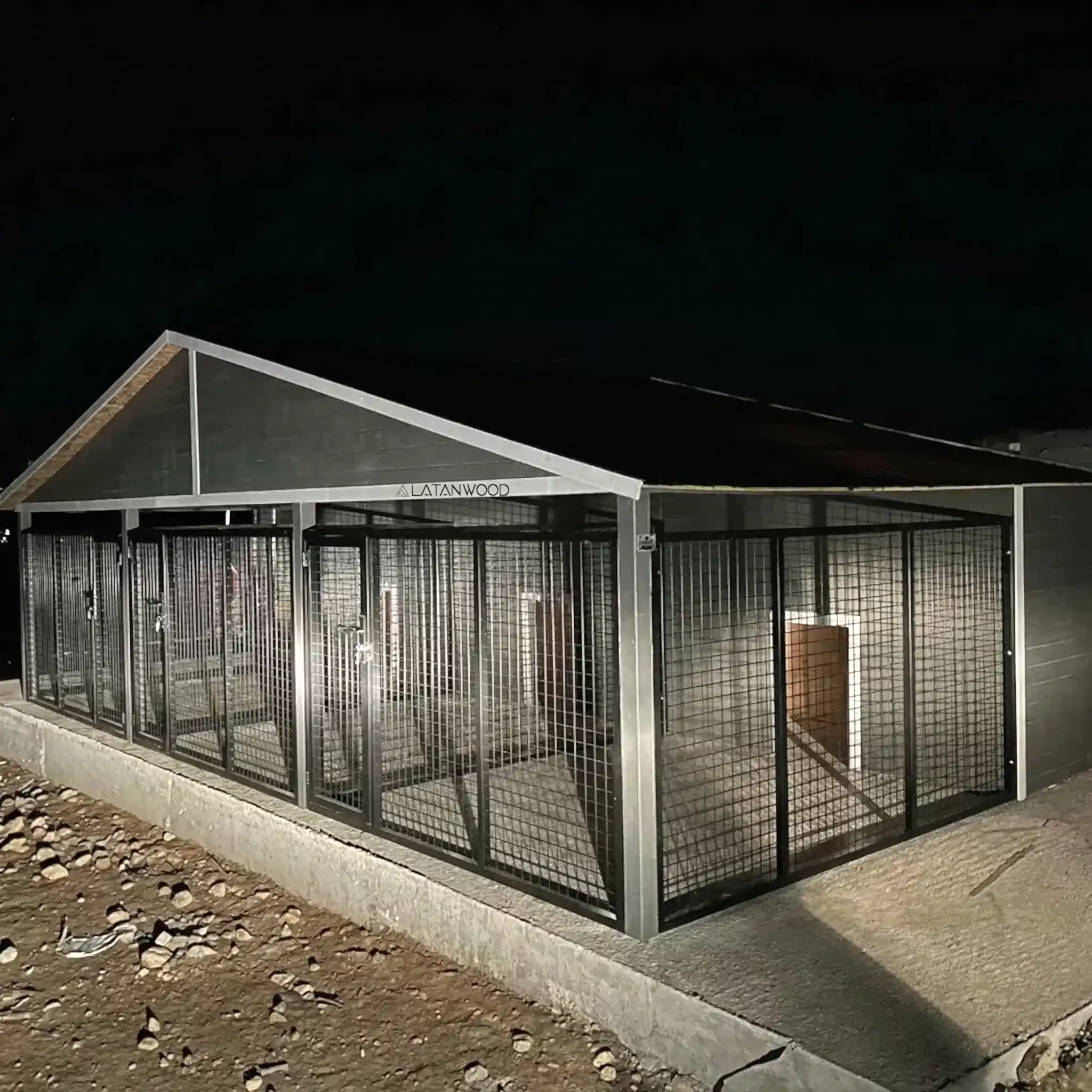 Nick Ahşap Köpek Kulübesi