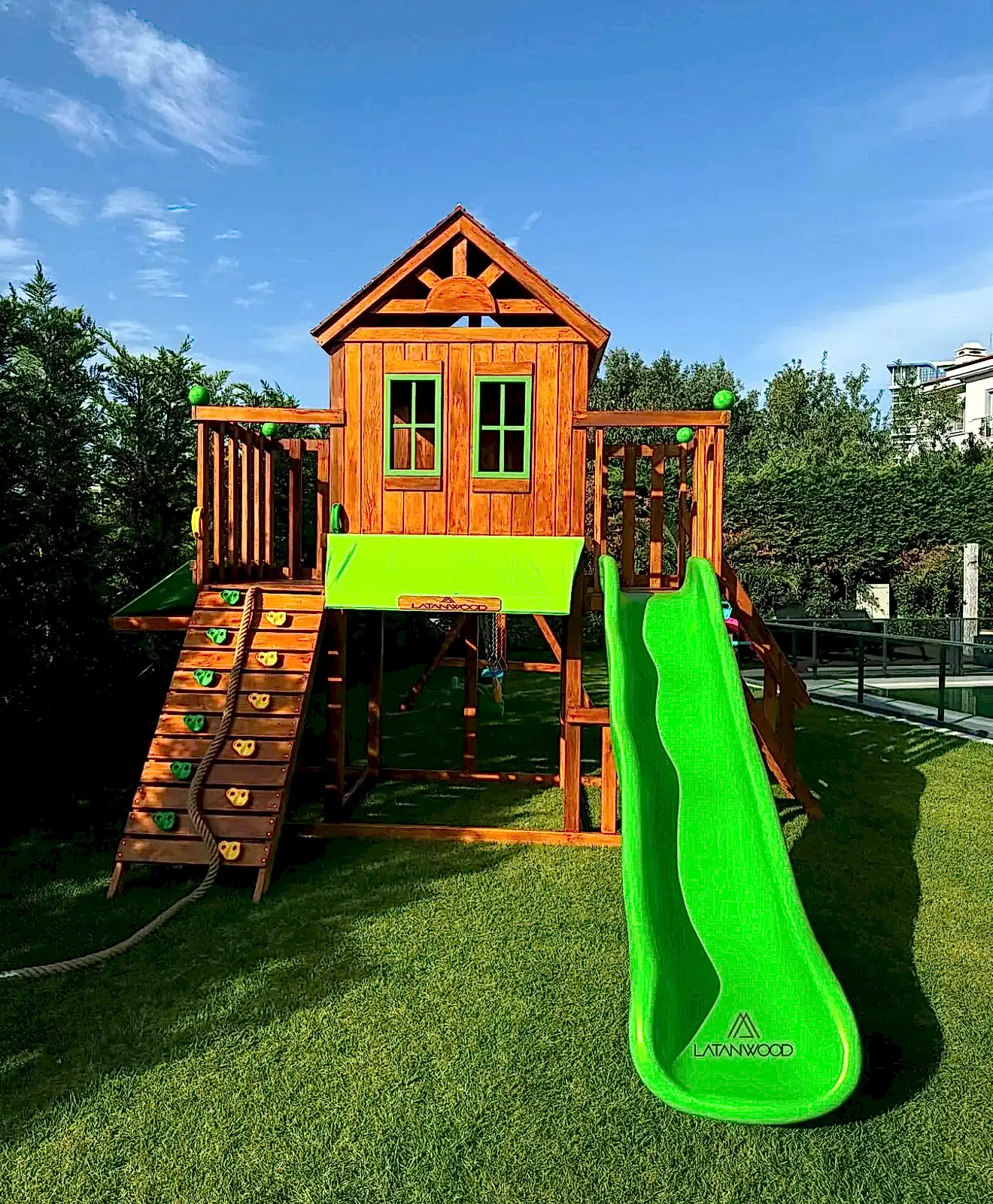 Bahçe için ahşap oyun evi, çocuk macera parkı ve tırmanma platformu – Latanwood